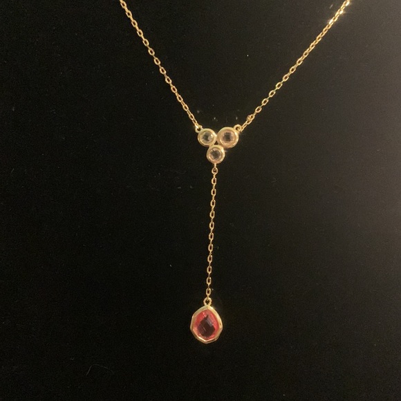 REAL SIMPLE STYLE TALIA NWT YELLOW GOLD-PLATED & PINK/CLEAR CRYSTALS NECKLACE - Picture 2 of 3